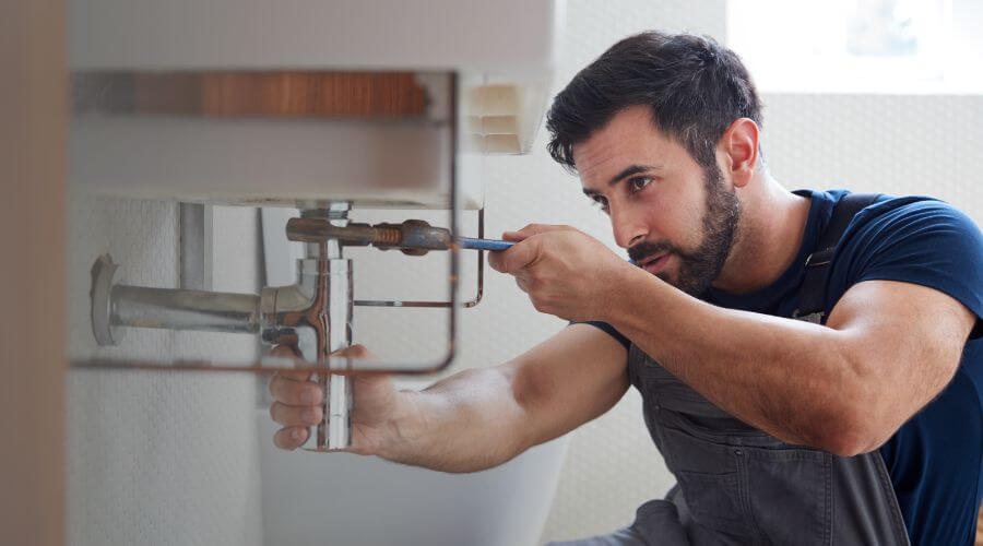Professional water heater installation services in Middle Point, OH